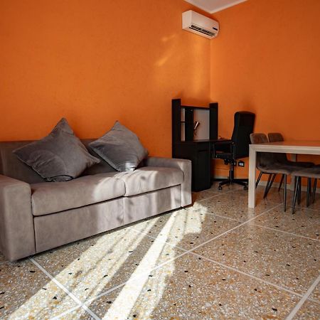 Domus Tuscolana Apartment Rome Bagian luar foto